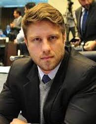 Deputado questiona gastos do Governo com fim das máscaras