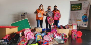 Defesa Civil recebe materiais escolares arrecadados pelo Sesc