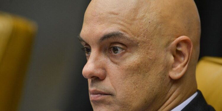 Alexandre de Moraes determina bloqueio do Telegram em todo o Brasil
