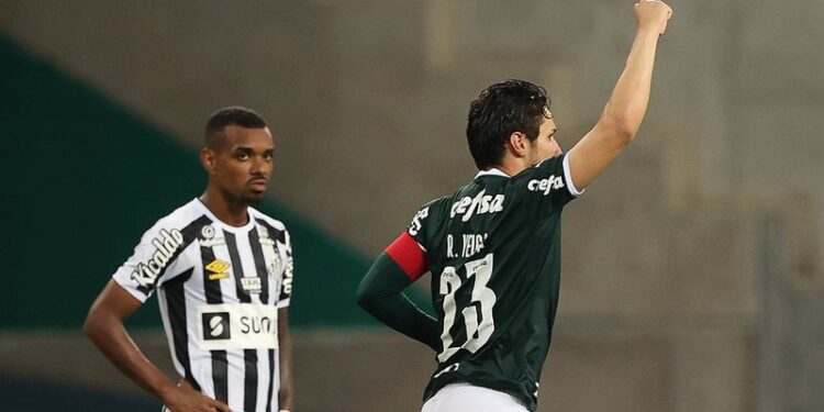 Palmeiras domina o Santos no Allianz e ganha mais um clássico no Paulistão