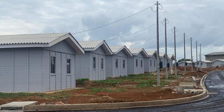 Entrega das unidades habitacionais do programa Vida Digna será sábado (12)