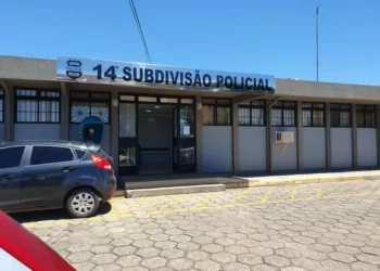 Suspeito de participar de tentativa de assalto em Guarapuava é levado para a delegacia