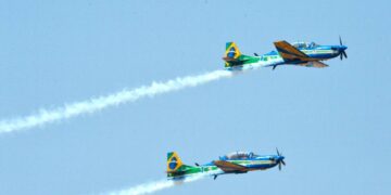 Apresentação da Esquadrilha da Fumaça em Ponta Grossa é adiada após queda de avião Super Tucano