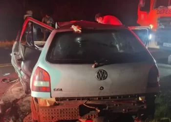 Jovem morre em acidente com três carros na PR-445