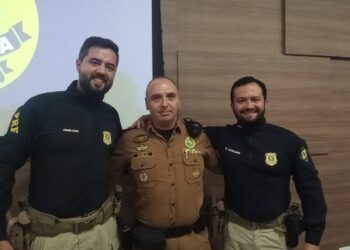 16º BPM recebe homenagem da PRF