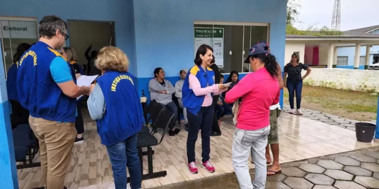 TRE-PR faz mutirão de regularização e emissão de título eleitoral em 22 comunidades indígenas e quilombolas, Guarapuava e Pinhão estão entre elas; veja locais