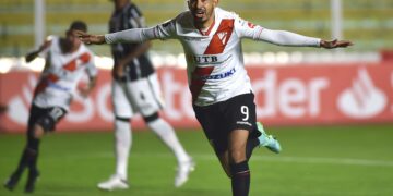 Corinthians perde do Always Ready na estreia pela Libertadores