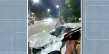 Motorista é agredido e morto a tiros após dirigir na contramão e bater em motocicleta na Bahia