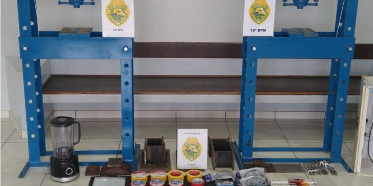 ‘Biqueira’ é fechada pela PM no Cascavel