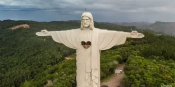 Gaúchos têm maior estátua de Jesus Cristo do mundo