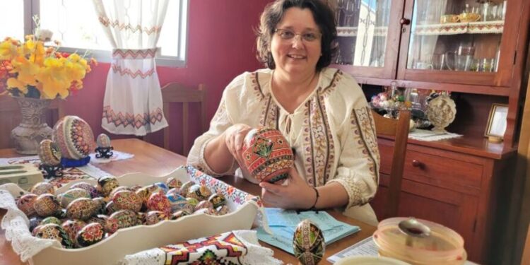 Pêssankas: descendentes de ucranianos mandam mensagem de paz