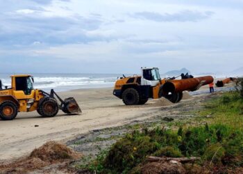 Veja as diferenças entre a engorda da praia de Matinhos e Bal. Camboriú