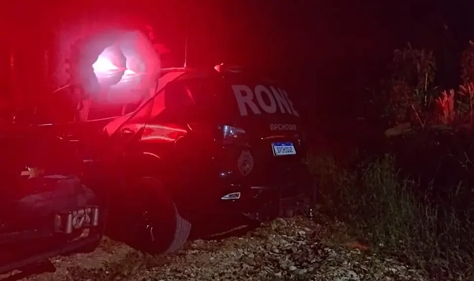 Trio tenta arrastar mulher para dentro de carro e morre em confronto com a polícia em Curitiba