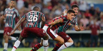 Fluminense e Flamengo jogam no Maracanã pelo título do Carioca