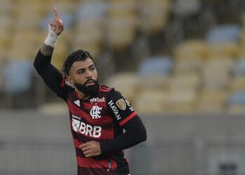Flamengo vence Talleres e mantém 100% na Libertadores