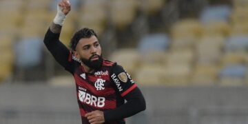 Flamengo vence Talleres e mantém 100% na Libertadores