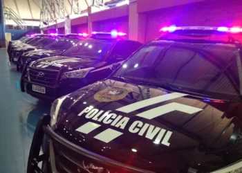 Padrasto é preso por estuprar enteada em SC; adolescente diz que mãe permitia abusos