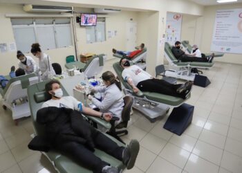 Hemepar convoca doadores para manter estoque no feriado prolongado da Semana Santa