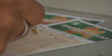 Ganhador de R$ 10 milhões na Mega-Sena é vítima de golpe e perde dinheiro em Viamão; polícia investiga