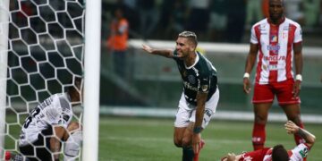 Libertadores: Palmeiras toma susto, mas goleia Independiente Petrolero