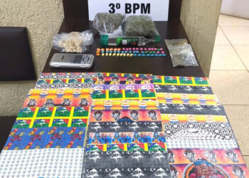 PM apreende R$ 280 mil em drogas sintéticas e maconha em Pato Branco