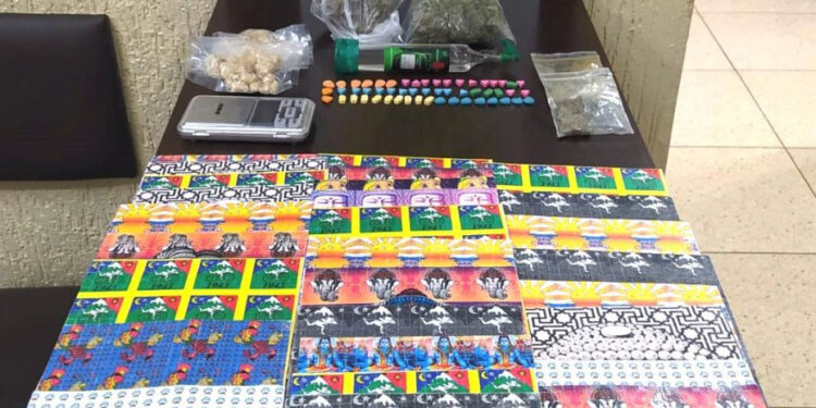 PM apreende R$ 280 mil em drogas sintéticas e maconha em Pato Branco