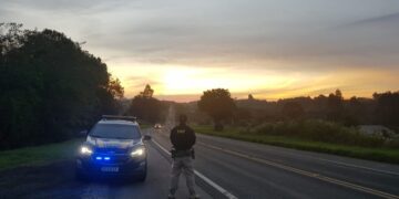 Operação Tiradentes: PRF mira ultrapassagens indevidas