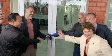 Prefeitura entrega Unidade Básica de Saúde reformada e ampliada