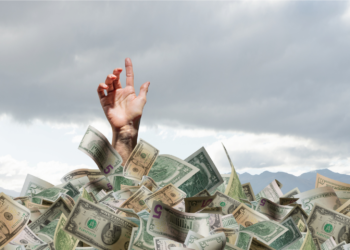 Jovens brasileiros entram na lista de novos bilionários da Forbes; saiba quem são os ricaços