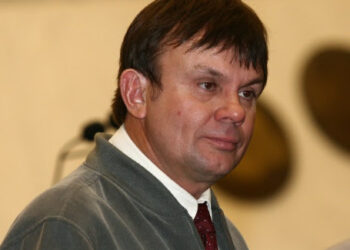 Ex-deputado Carlos Simões morre em acidente na BR-116, no Paraná