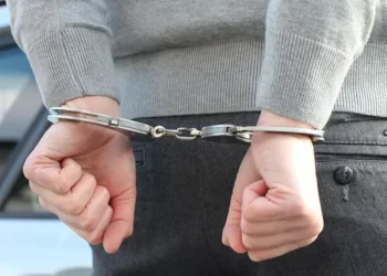 Entenda por que jornalistas usam o termo ‘suspeito’ em vez de ‘bandido’ nas reportagens policiais