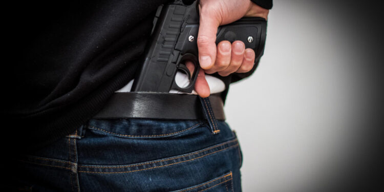 Porte Ilegal de Arma de Fogo é Registrado em Festa na Localidade de Banhados, Guarapuava