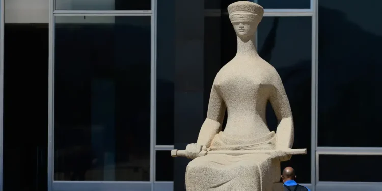 STF Analisa Ações que Contestam Fechamento de Manicômios Judiciários no Brasil