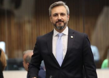 Deputado Fabio Oliveira Representa Assembleia em Importante Evento Nacional de Engenharia e Agronomia