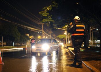 Projeto de Lei Pode Suspender CNH de Condenados por Crimes com Drogas