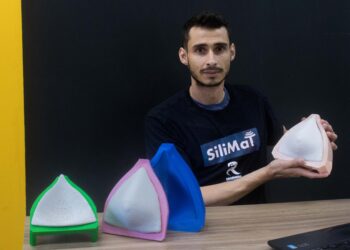 Regenera 3D e Rede Feminina de Combate ao Câncer Transformam Vidas com Próteses Mamárias Inovadoras