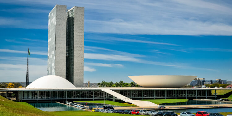 Lei 15001/2024: Transparência na Educação agora é obrigatória no Brasil