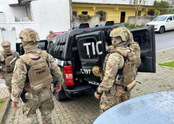 Polícia Civil e Polícia Federal deflagram operação contra grupo criminoso na RMC