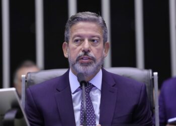 Lira defende PEC que limita decisões monocráticas e garante previsibilidade ao Judiciário