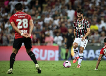 Thiago Heleno Convoca Torcida: “Temos que Estar Juntos Nesta Reta Final”