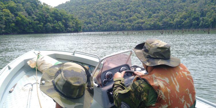 Operação Aquática da PMPR Apreende Materiais de Pesca Predatória no Rio Iguaçu