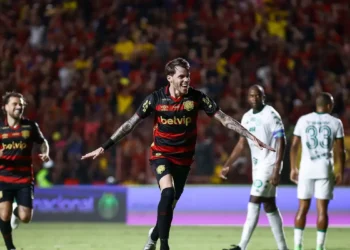 Sport Goleia Guarani e Mantém Vivas as Chances de Conquistar a Série B