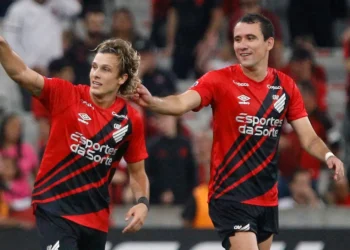 “Athletico Entra em Campo Contra o Cruzeiro: O Furacão Precisa Respirar Fora da UTI no Brasileirão”