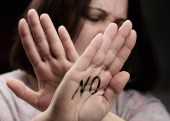 “Drama Familiar ou Violência Velada? Polícia Intervém em Briga de Casal em Nova Tebas”