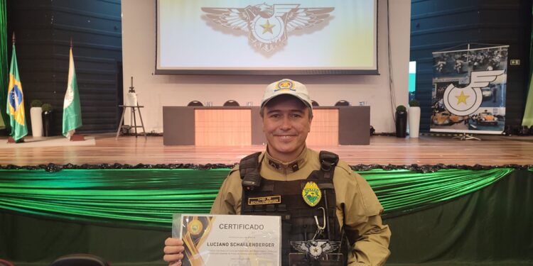 Excelência e Dedicação: Policial Militar do 16º BPM é Destaque em Curso de Policiamento de Trânsito