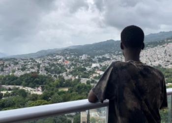 Crianças e Jovens no Haiti são Alvos Crescentes de Recrutamento por Gangues Armadas, Aponta Relatório
