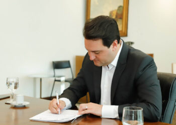 Governo do Paraná Envia Projeto de Lei para Atualizar Auxílio-Alimentação de Servidores Estaduais