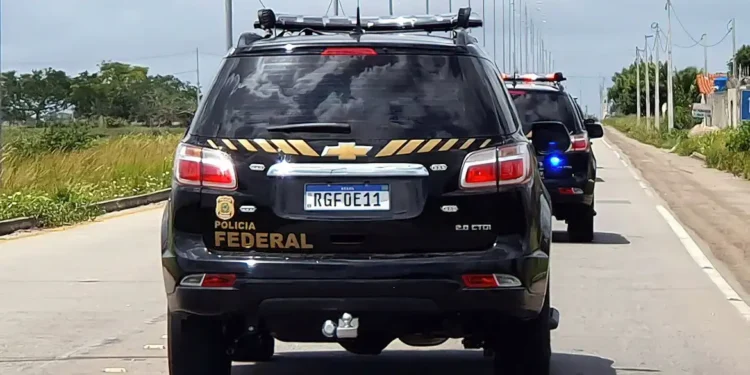 Operações da PF Desmantelam Esquema Bilionário de Cigarros Falsificados no Brasil