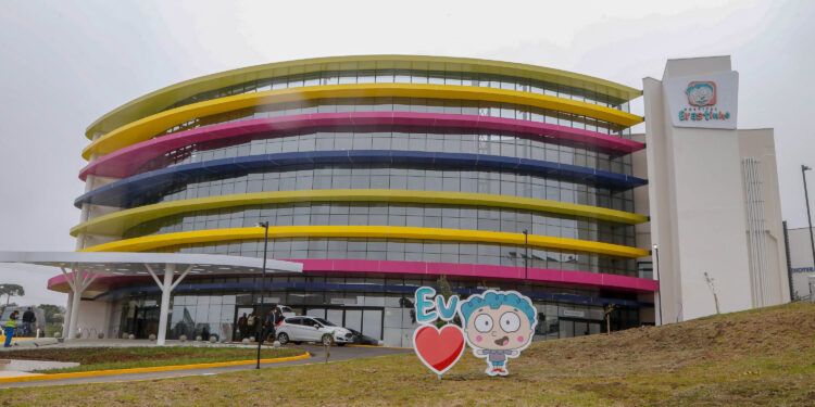 Paraná Investe Mais de R$ 750 Milhões na Ampliação da Saúde Infantil no Estado