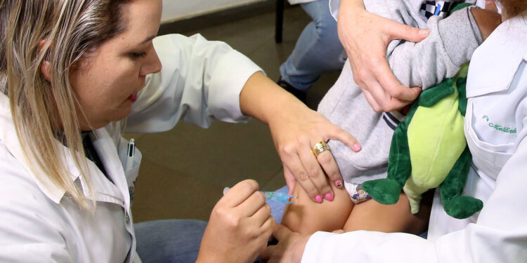Paraná Reforça Medidas de Prevenção Contra Meningite com Redução de Casos em 2024